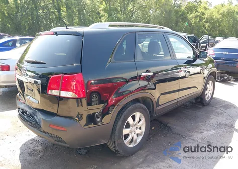 2011 Kia Sorento Lx from USA, damaged, VIN 5XYKT3A18BG172167